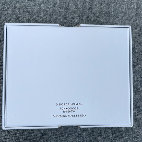 Calvin Klein Black Slimfold Wallet ca#31794 - Picture 8 of 8